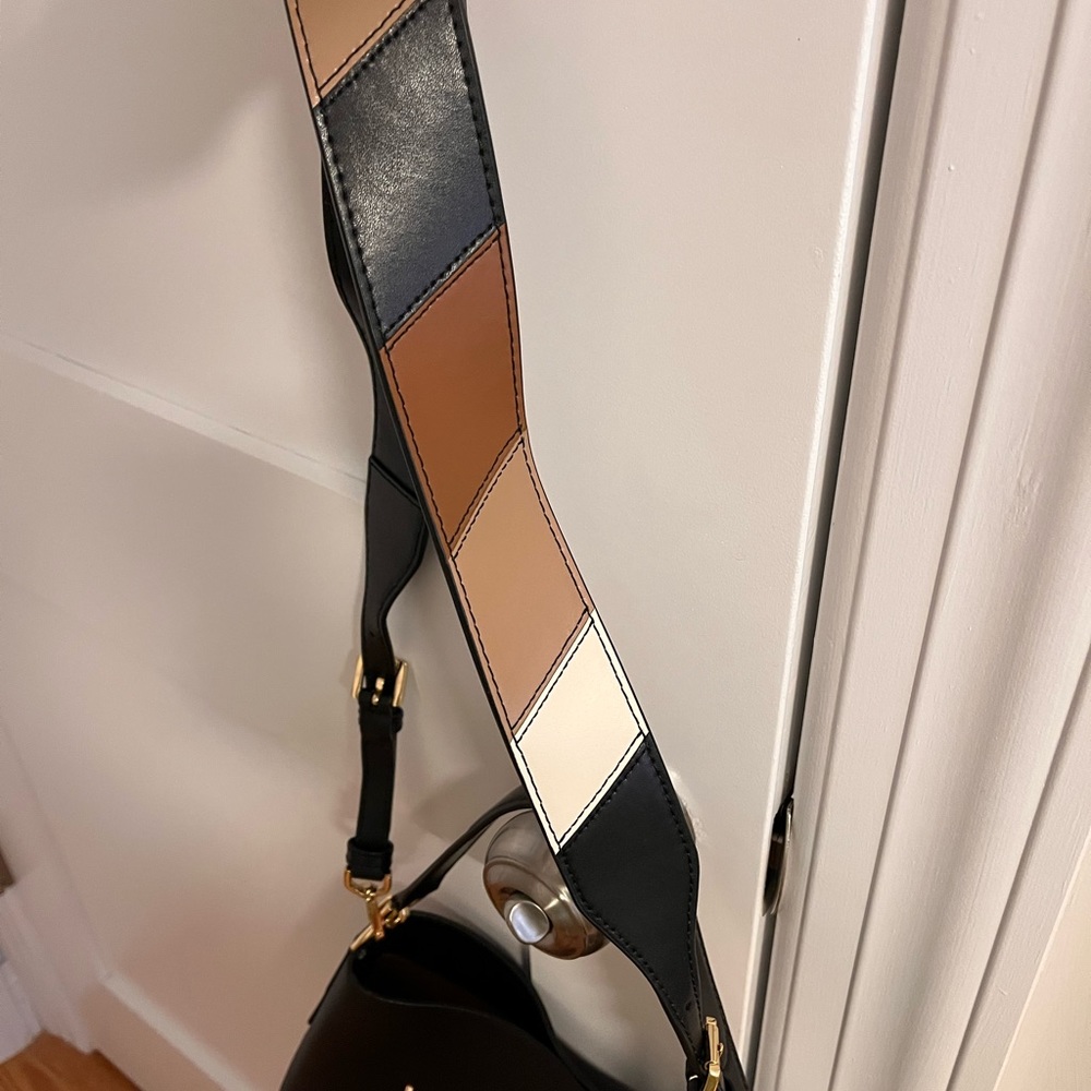 Micheal Kors shoulder bag - Picture 2 of 5